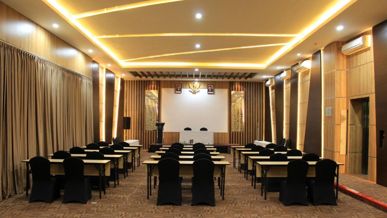 Khas Semarang Hotel Екстер'єр фото
